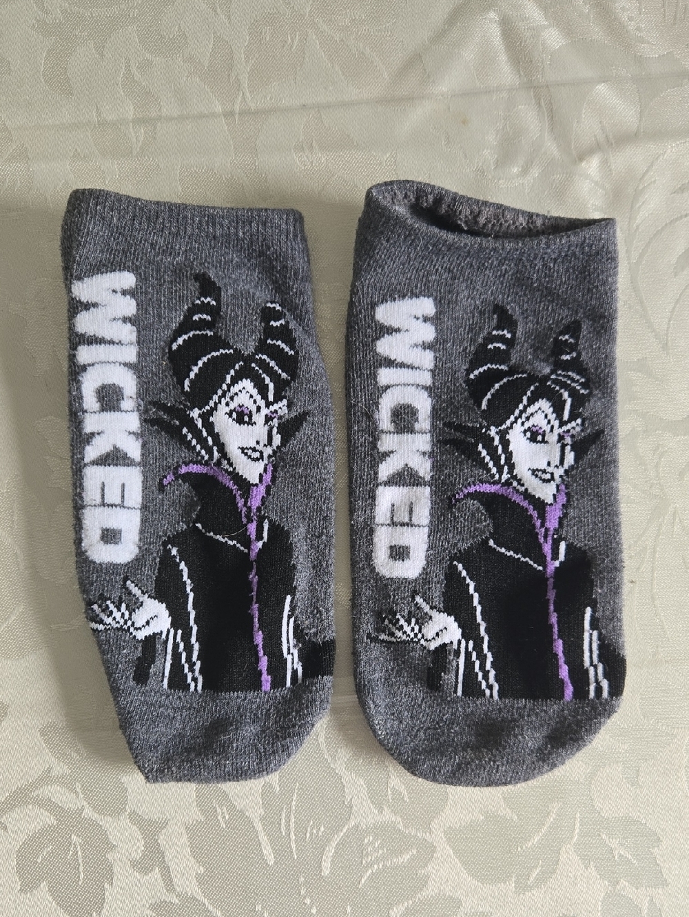 Wicked Maleficent Graphic Ankle Socks - Gray, Black & Purple